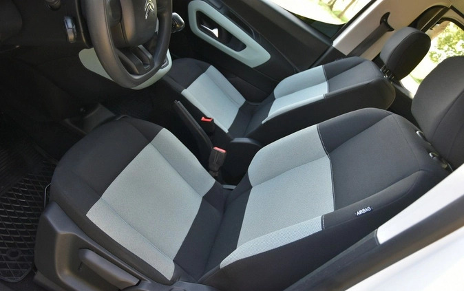 Citroen Berlingo cena 65900 przebieg: 106000, rok produkcji 2019 z Kruszwica małe 379